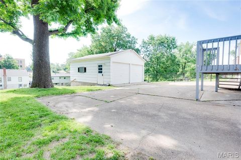 Tiny photo for 1830 Oconnell Avenue, St Louis, MO 63114 (MLS # 26036652)