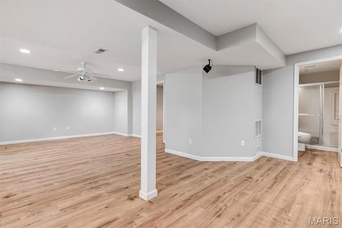 Tiny photo for 489 Westglen Village Drive, Ballwin, MO 63021 (MLS # 25072956)