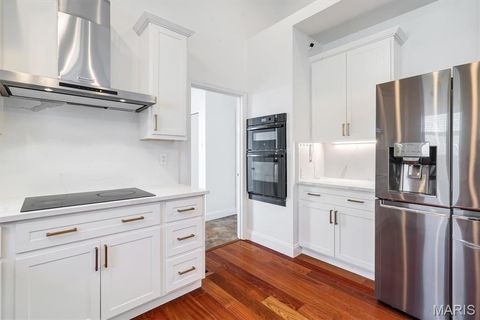 Tiny photo for 489 Westglen Village Drive, Ballwin, MO 63021 (MLS # 25072956)