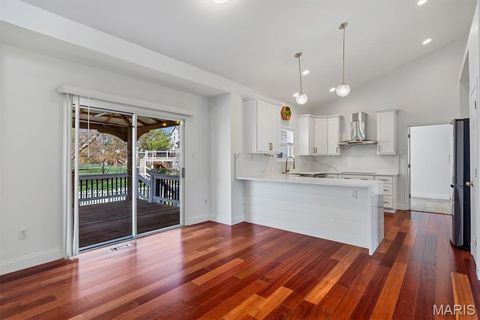 Tiny photo for 489 Westglen Village Drive, Ballwin, MO 63021 (MLS # 25072956)