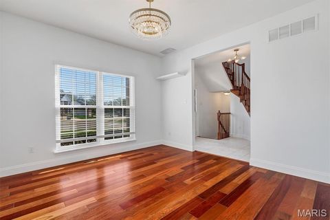 Tiny photo for 489 Westglen Village Drive, Ballwin, MO 63021 (MLS # 25072956)