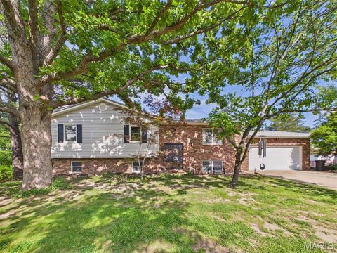 Photo of 107 Vaughan Avenue, St Robert, MO 65584 (MLS # 26030625)
