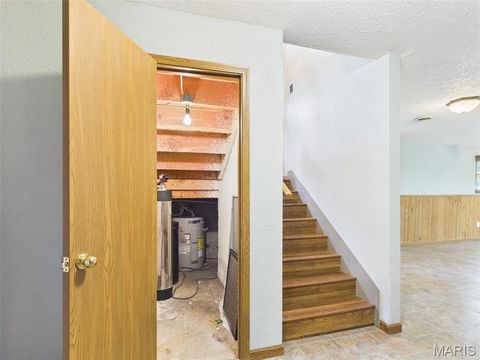 Tiny photo for 107 Vaughan Avenue, St Robert, MO 65584 (MLS # 26030625)