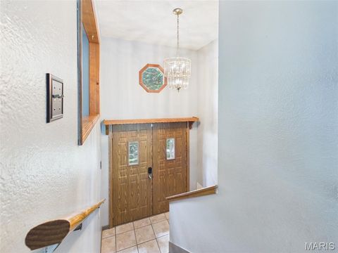 Tiny photo for 107 Vaughan Avenue, St Robert, MO 65584 (MLS # 26030625)