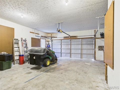 Tiny photo for 107 Vaughan Avenue, St Robert, MO 65584 (MLS # 26030625)