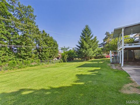 Tiny photo for 107 Vaughan Avenue, St Robert, MO 65584 (MLS # 26030625)