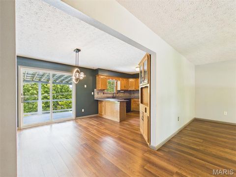 Tiny photo for 107 Vaughan Avenue, St Robert, MO 65584 (MLS # 26030625)
