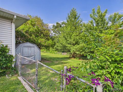 Tiny photo for 107 Vaughan Avenue, St Robert, MO 65584 (MLS # 26030625)