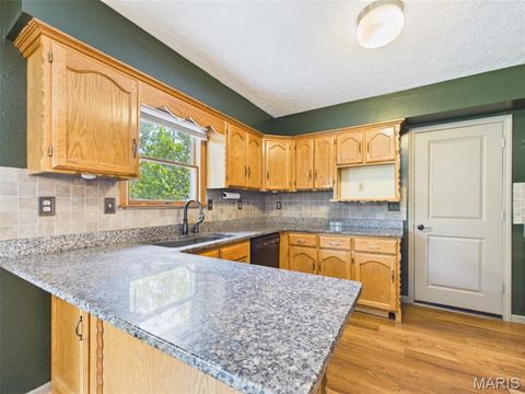 Tiny photo for 107 Vaughan Avenue, St Robert, MO 65584 (MLS # 26030625)