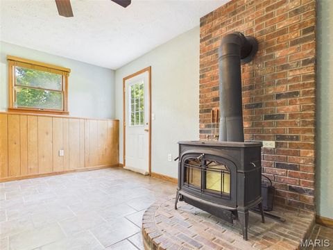 Tiny photo for 107 Vaughan Avenue, St Robert, MO 65584 (MLS # 26030625)