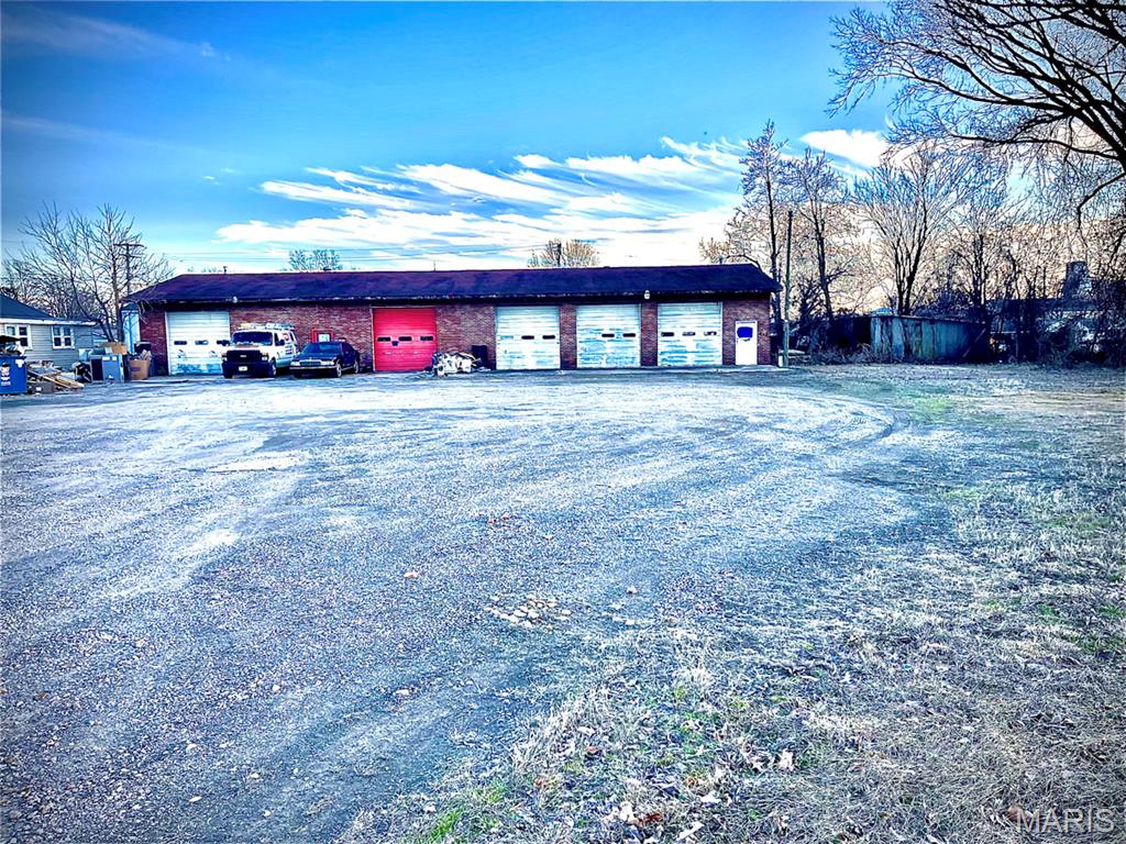 n/a - Commercial Sale