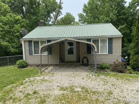 Photo of 114 Sawmill Road, Union, MO 63084 (MLS # 26034387)