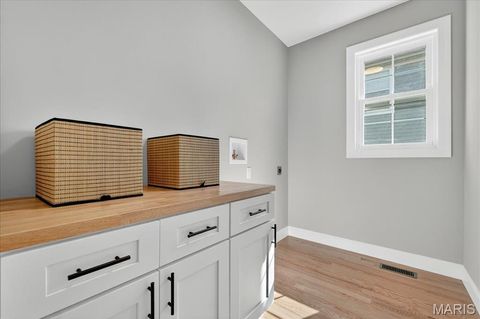 Tiny photo for 506 Coverdale Lane, Kirkwood, MO 63122 (MLS # 25066850)