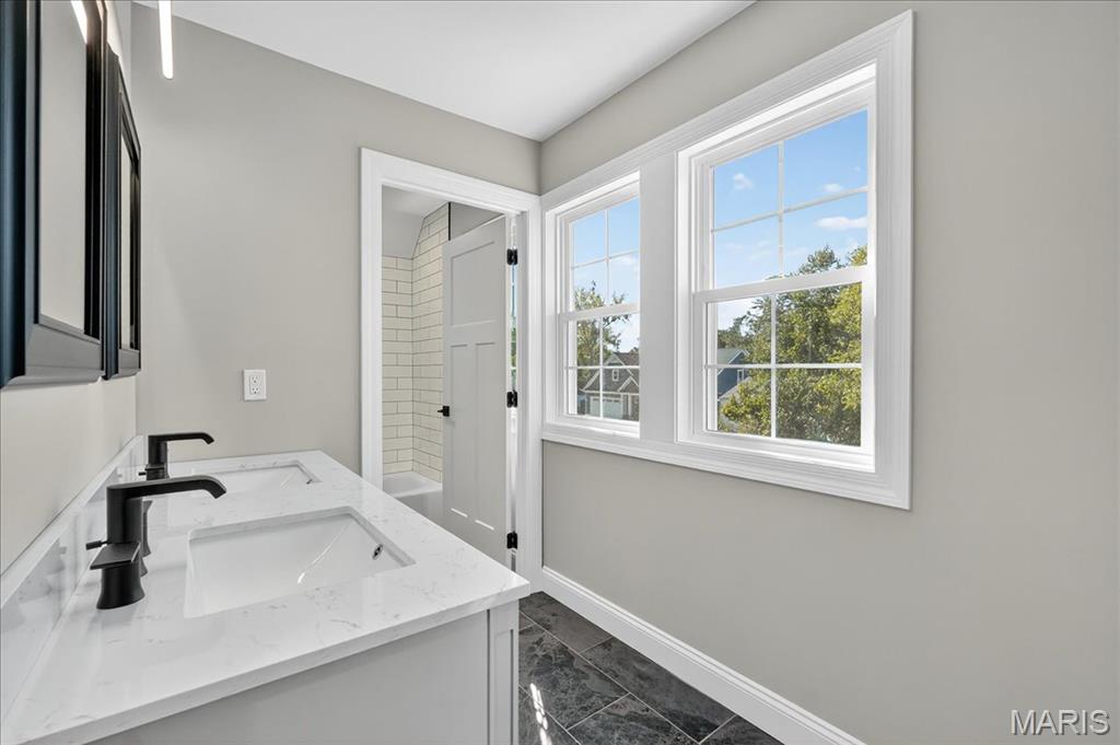 Kirkwood, Missouri 63122, United States, 4 Bedrooms Bedrooms, ,4 BathroomsBathrooms,Residential,Active,226350