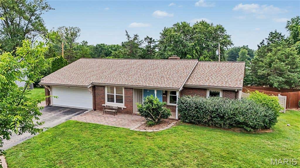 Photo of 50 White Plains Drive, Chesterfield, MO 63017 (MLS # 26048160)