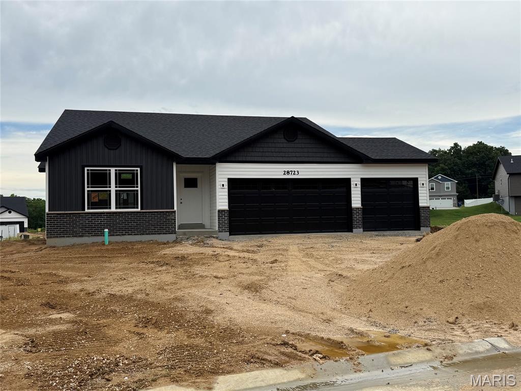 28723 Woodland Heights Drive