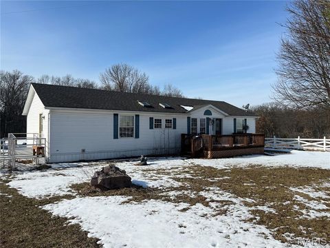 79 Pinnacle Lake Road New Florence MO 63363