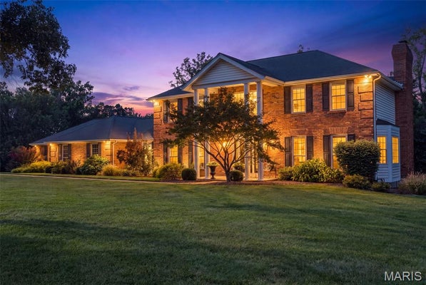 9 CLARKSON FARM DR, CHESTERFIELD, MO 63017 - Image ca93057fed1376a61f15cadccfc39be2/2699879653