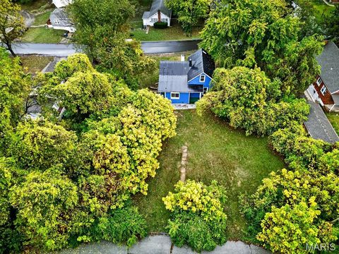 2434 Mary Avenue Jennings MO 63136