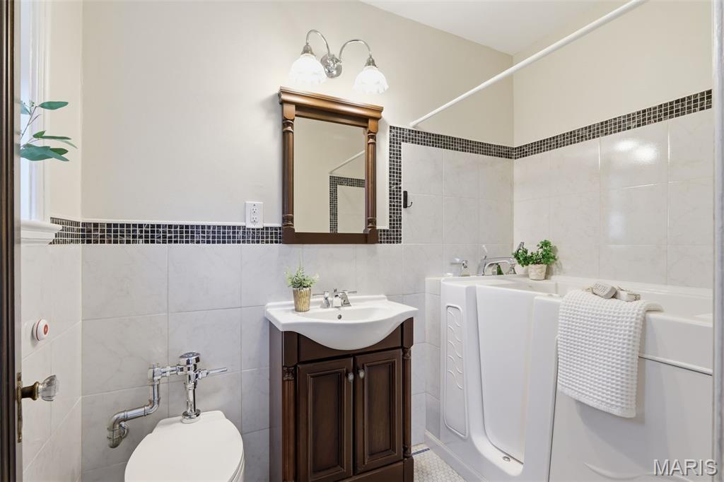 Pierre Chouteau Condo - Residential