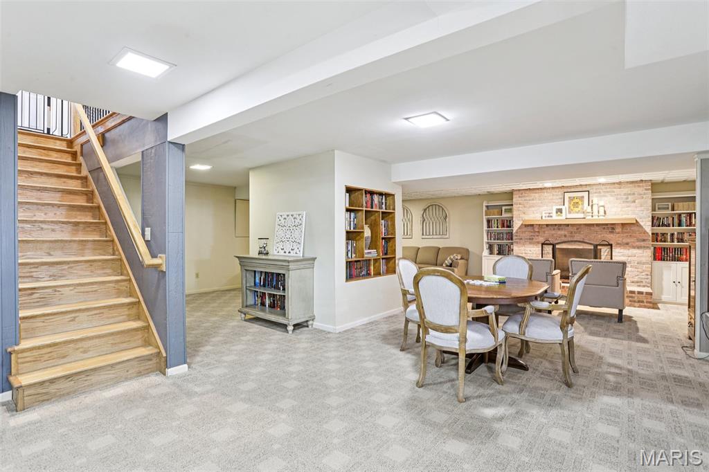 Le Chateaux #2 - Residential