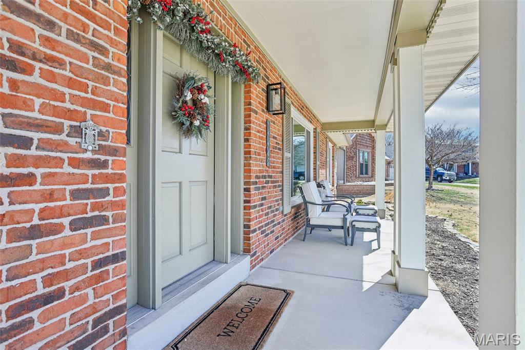 Le Chateaux #2 - Residential