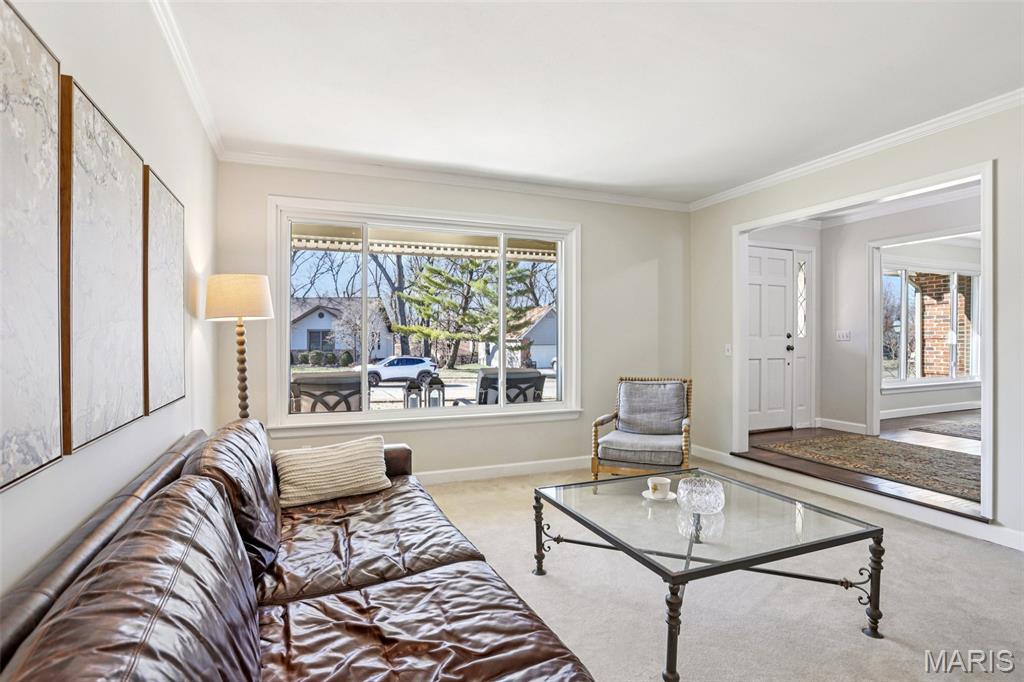 Le Chateaux #2 - Residential