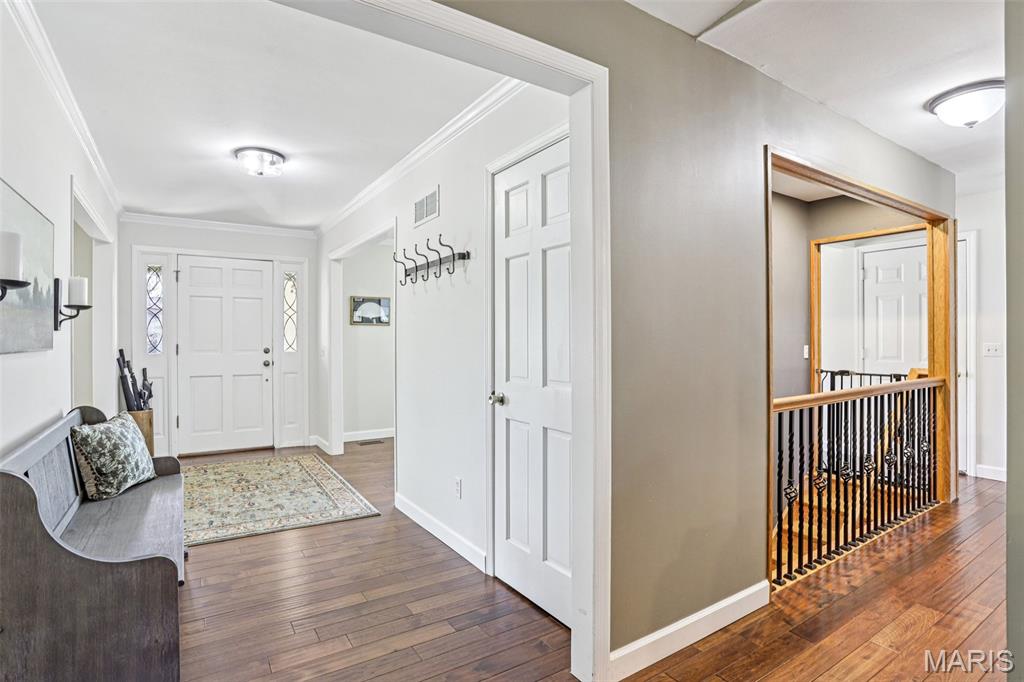 Le Chateaux #2 - Residential