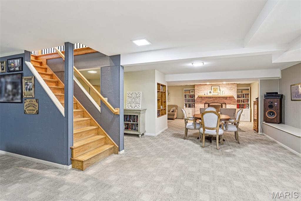 Le Chateaux #2 - Residential