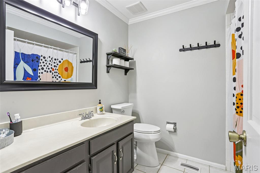 Le Chateaux #2 - Residential