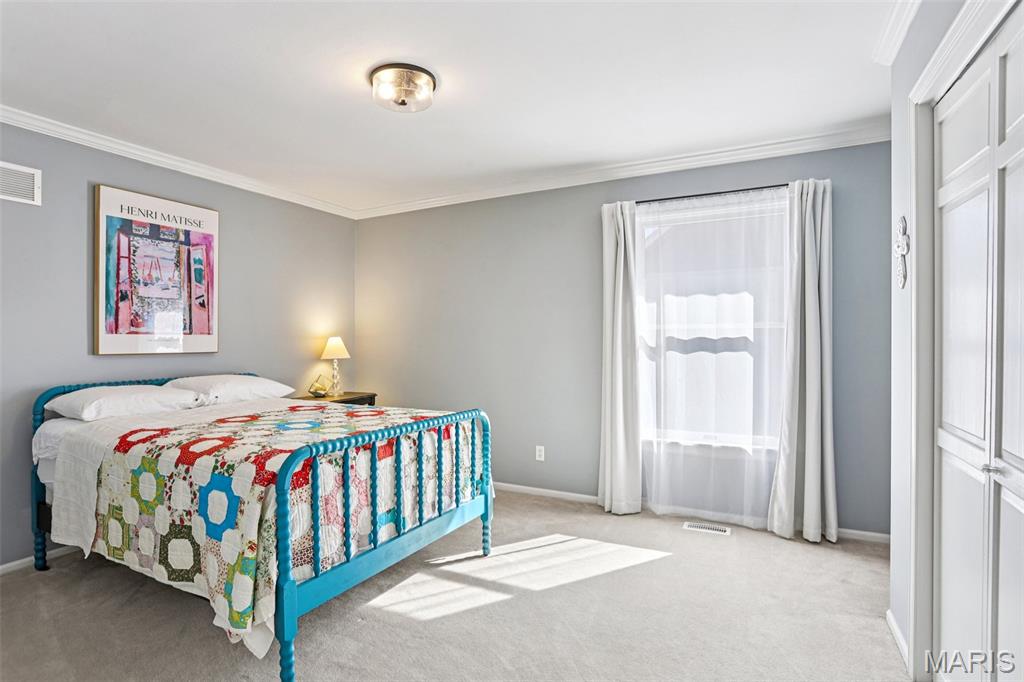 Le Chateaux #2 - Residential