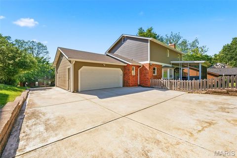 Tiny photo for 180 Spring Oaks Drive, Ballwin, MO 63011 (MLS # 26024460)