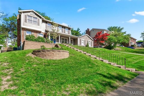 Tiny photo for 180 Spring Oaks Drive, Ballwin, MO 63011 (MLS # 26024460)