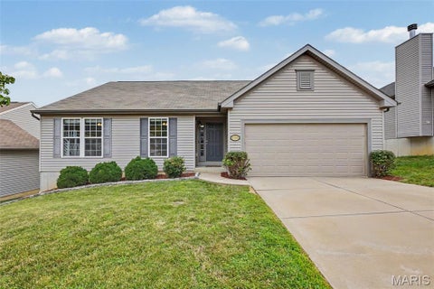 Photo of 6584 Buckingham Palace Drive, Imperial, MO 63052 (MLS # 26046157)