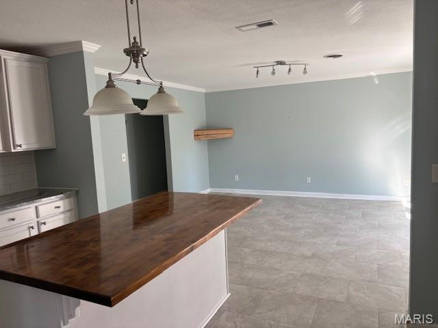 502 Iron Lantern Drive