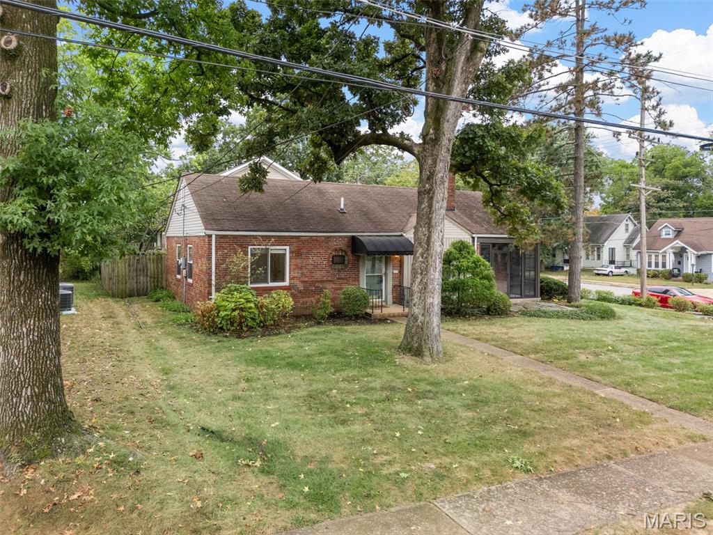 444 W Washington Avenue