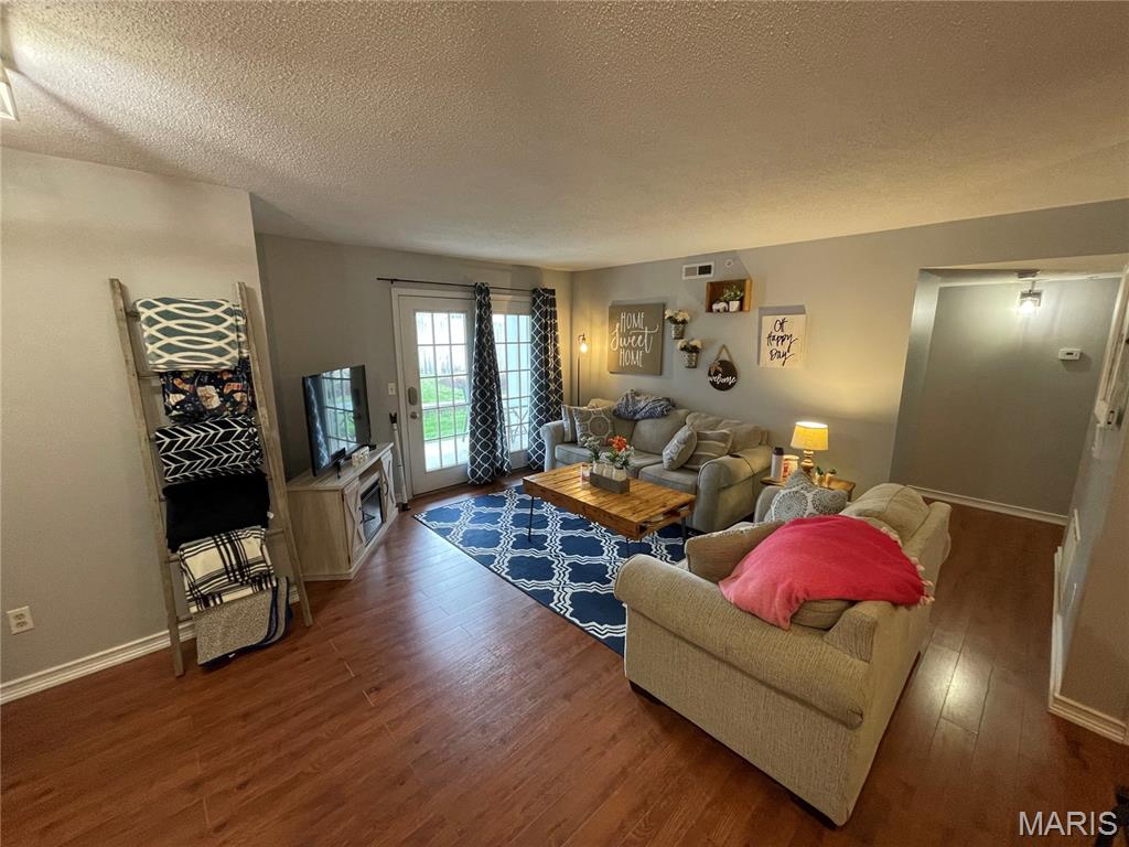 Country Stone Manor Condo 3 - Residential