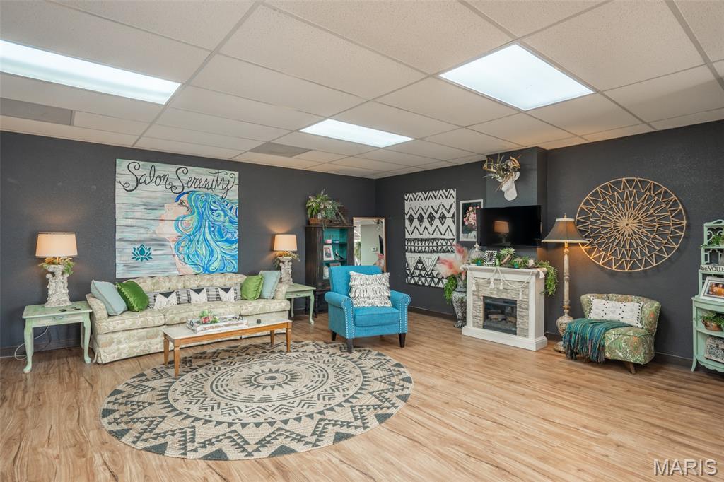 Non-Sub - Commercial Sale