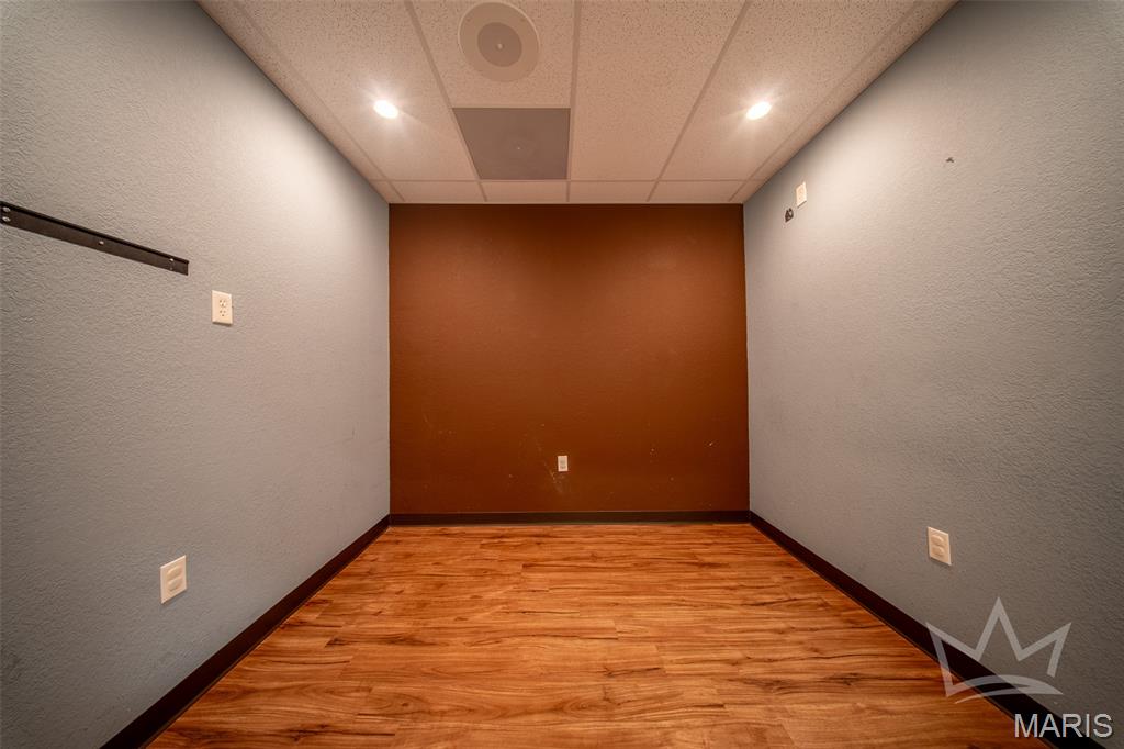 Non-Sub - Commercial Sale