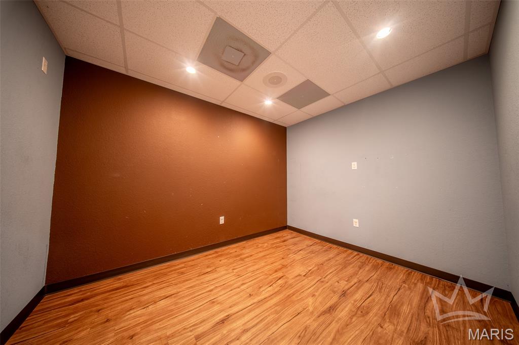 Non-Sub - Commercial Sale