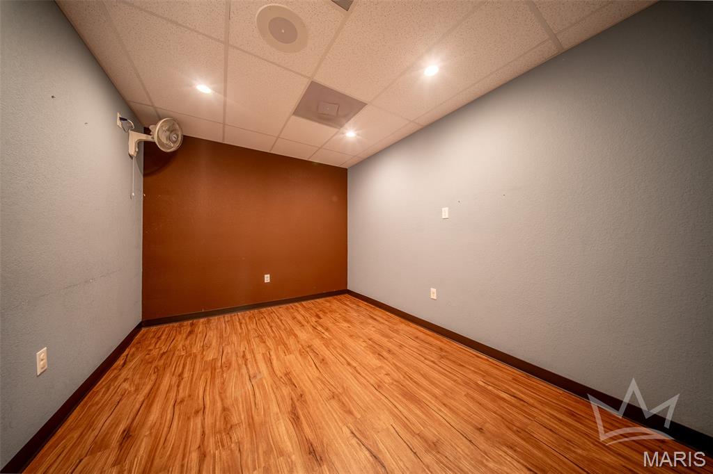 Non-Sub - Commercial Sale