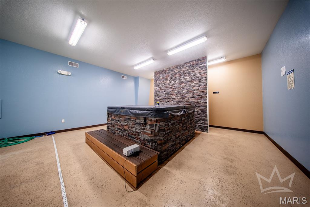 Non-Sub - Commercial Sale