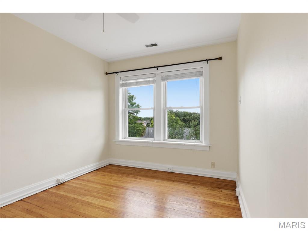 7012 Forsyth Condo - Residential