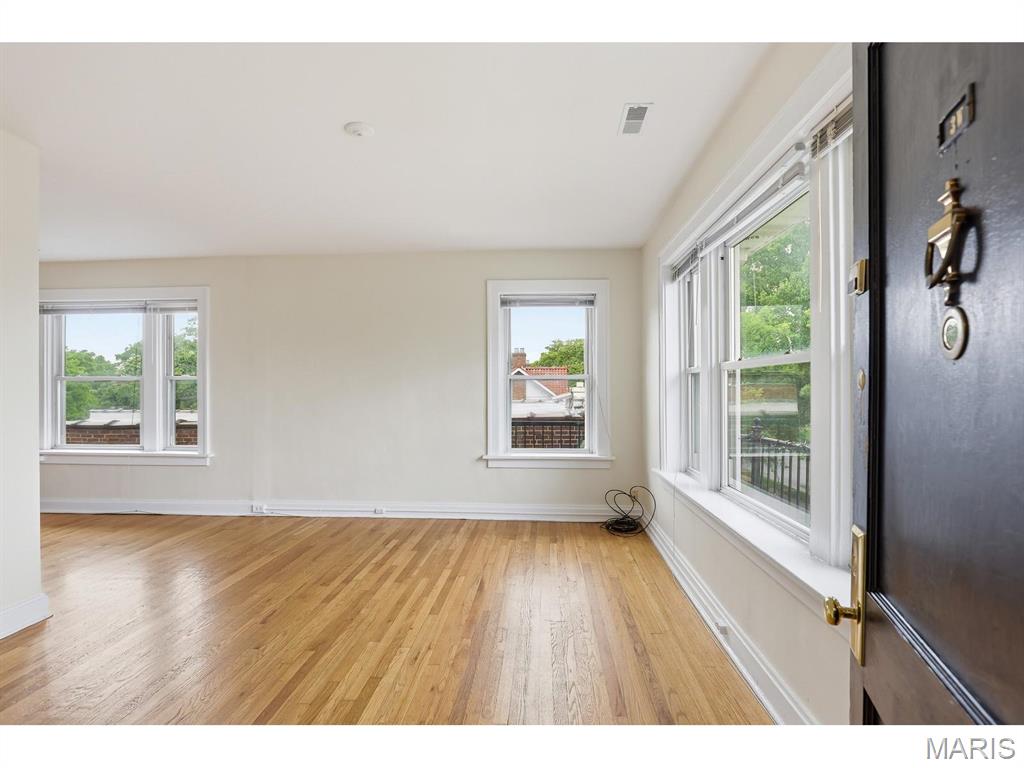 7012 Forsyth Condo - Residential