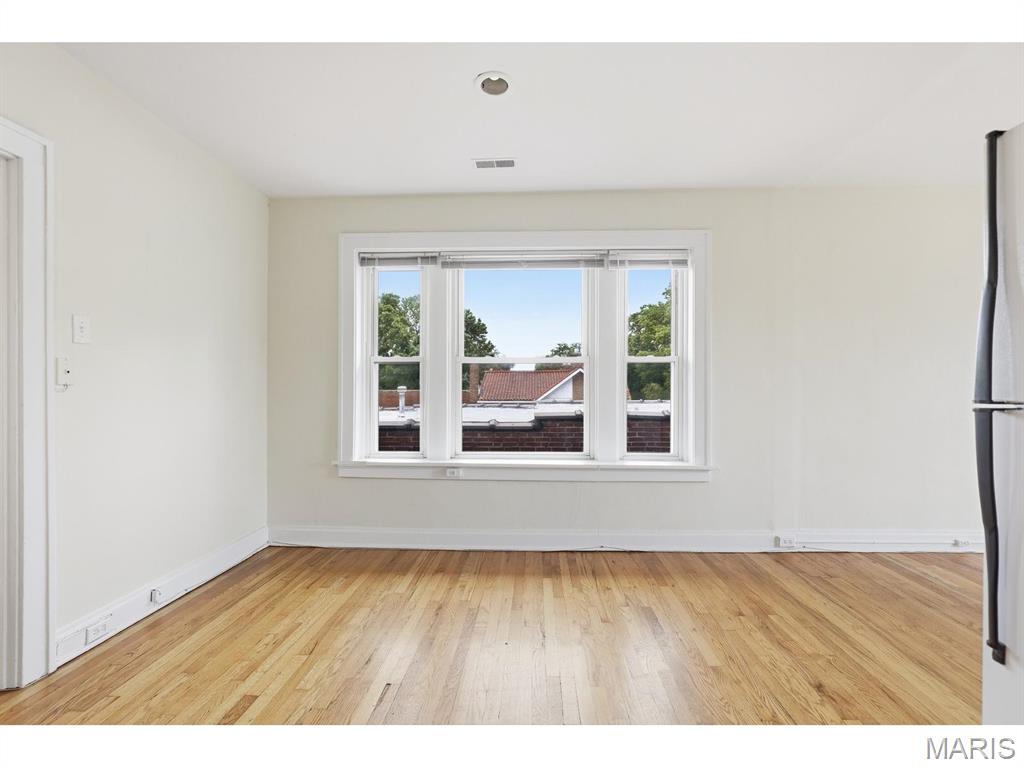 7012 Forsyth Condo - Residential