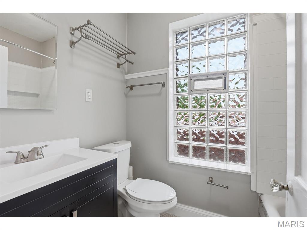 7012 Forsyth Condo - Residential