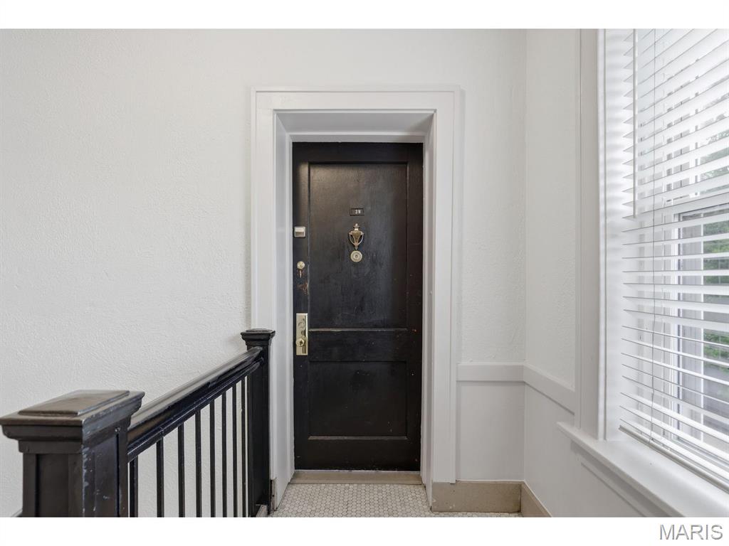 7012 Forsyth Condo - Residential