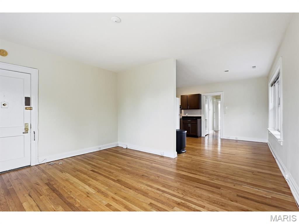 7012 Forsyth Condo - Residential