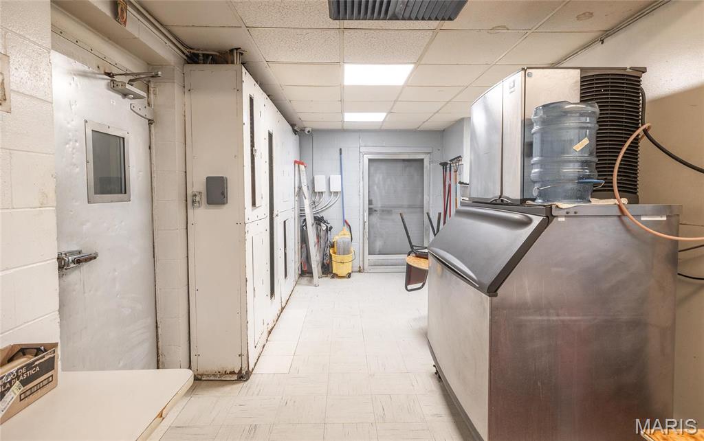 n/a - Commercial Sale