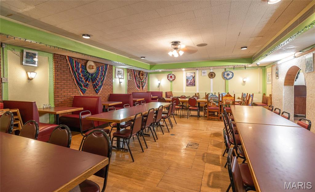 n/a - Commercial Sale